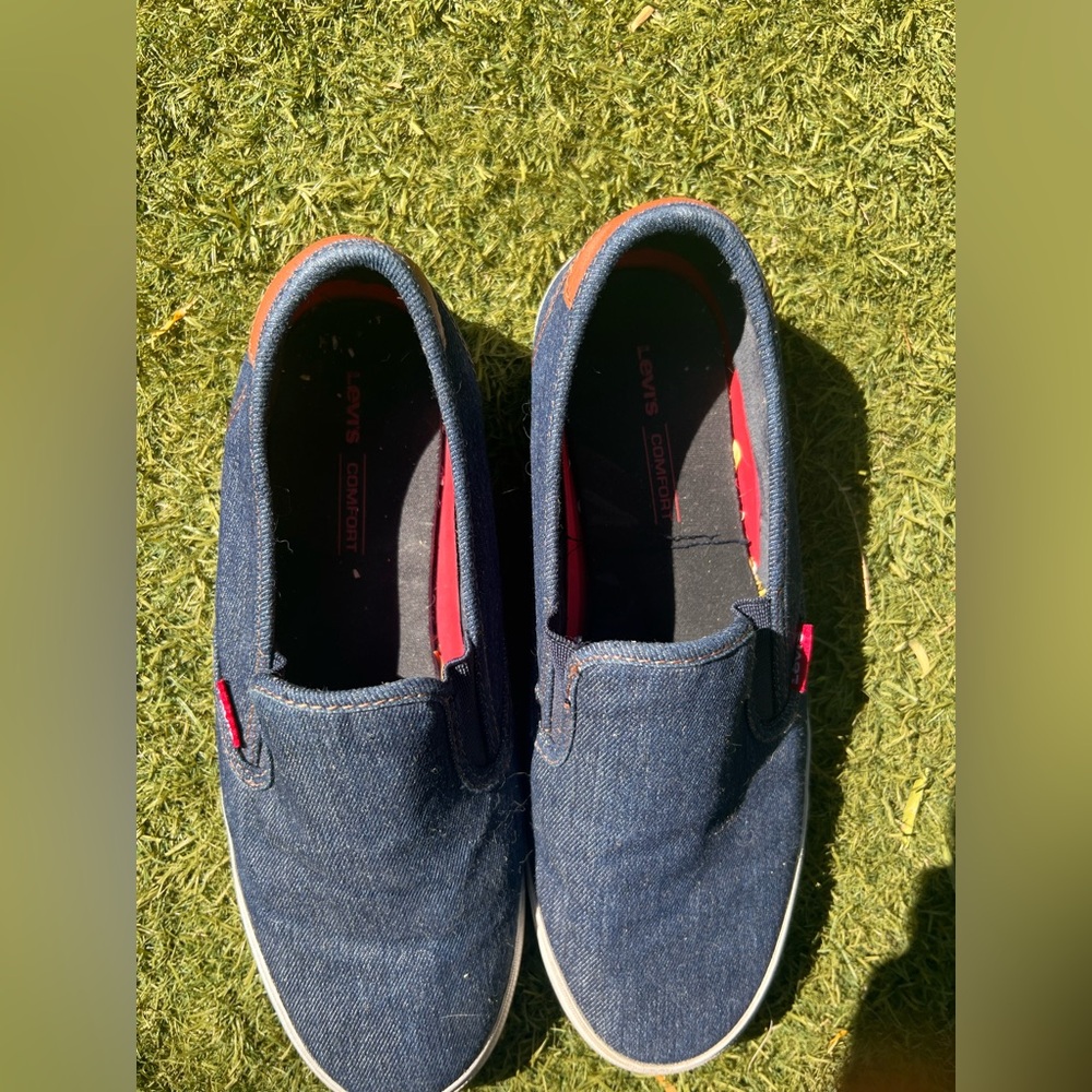 Black and Red Comfort Shoes